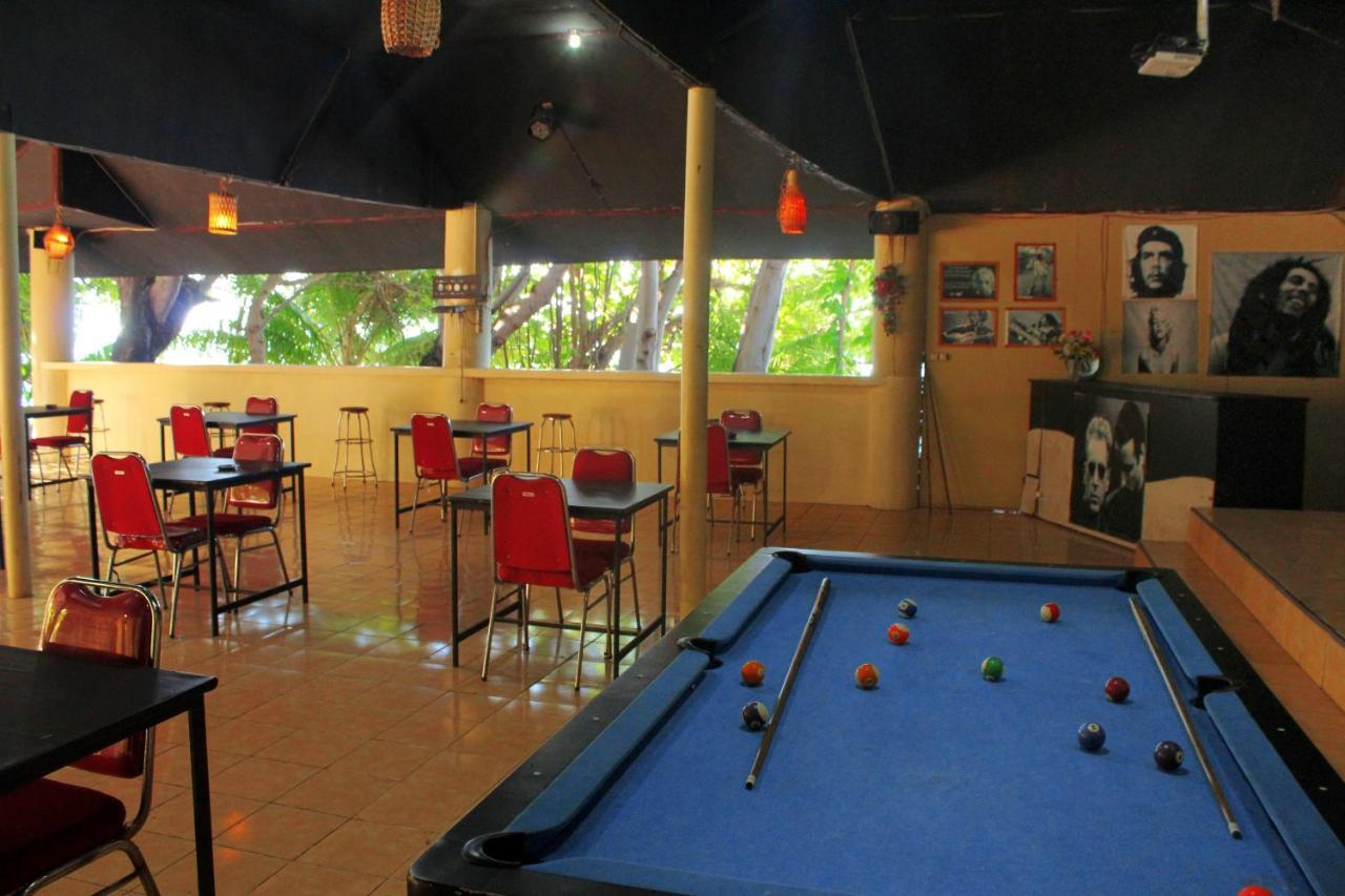 Fx72 Beach Resort Maumere Luaran gambar