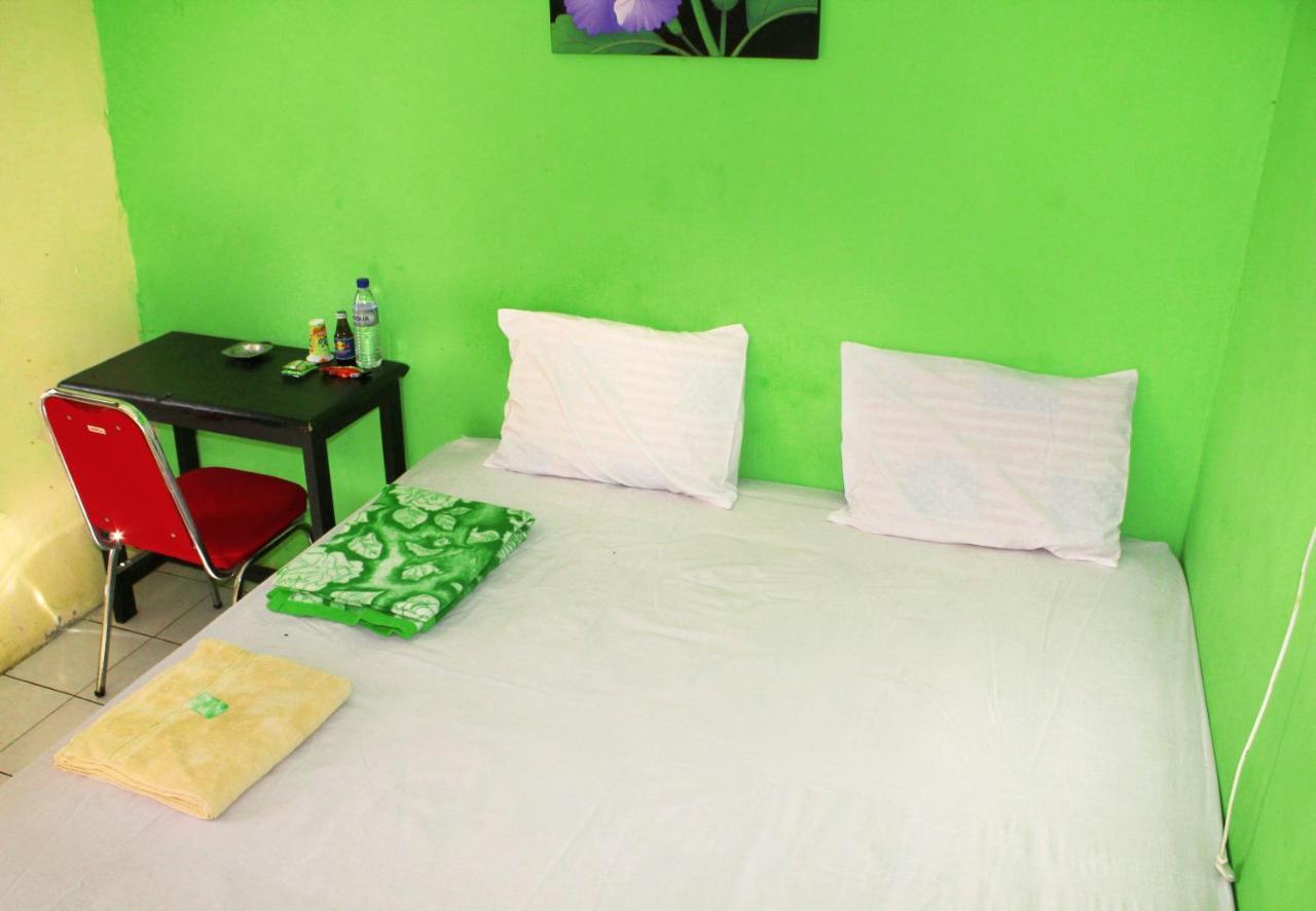 Fx72 Beach Resort Maumere Luaran gambar