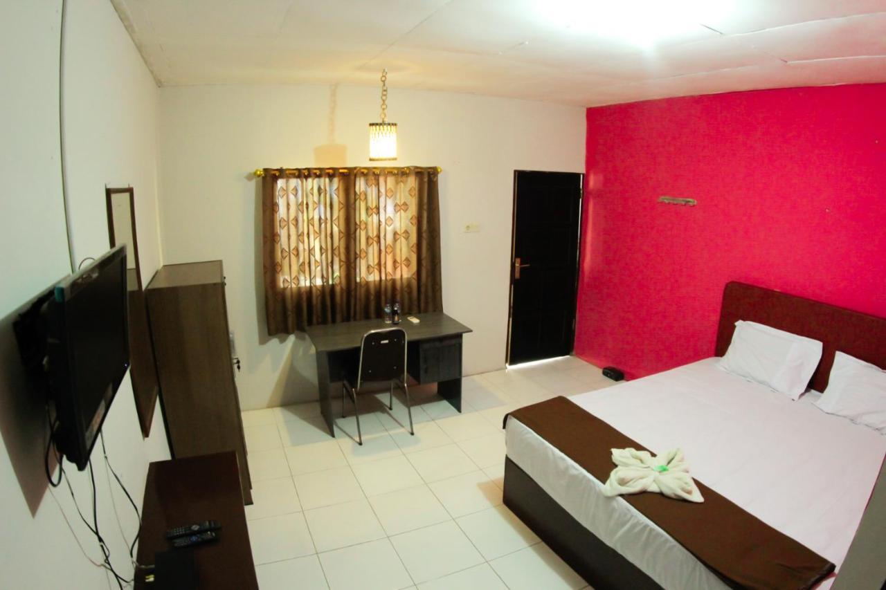 Fx72 Beach Resort Maumere Luaran gambar