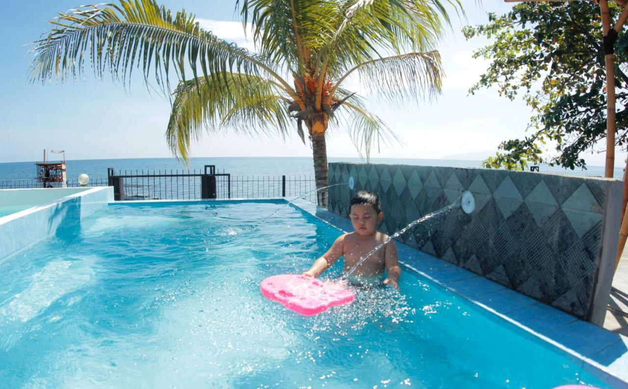 Fx72 Beach Resort Maumere Luaran gambar