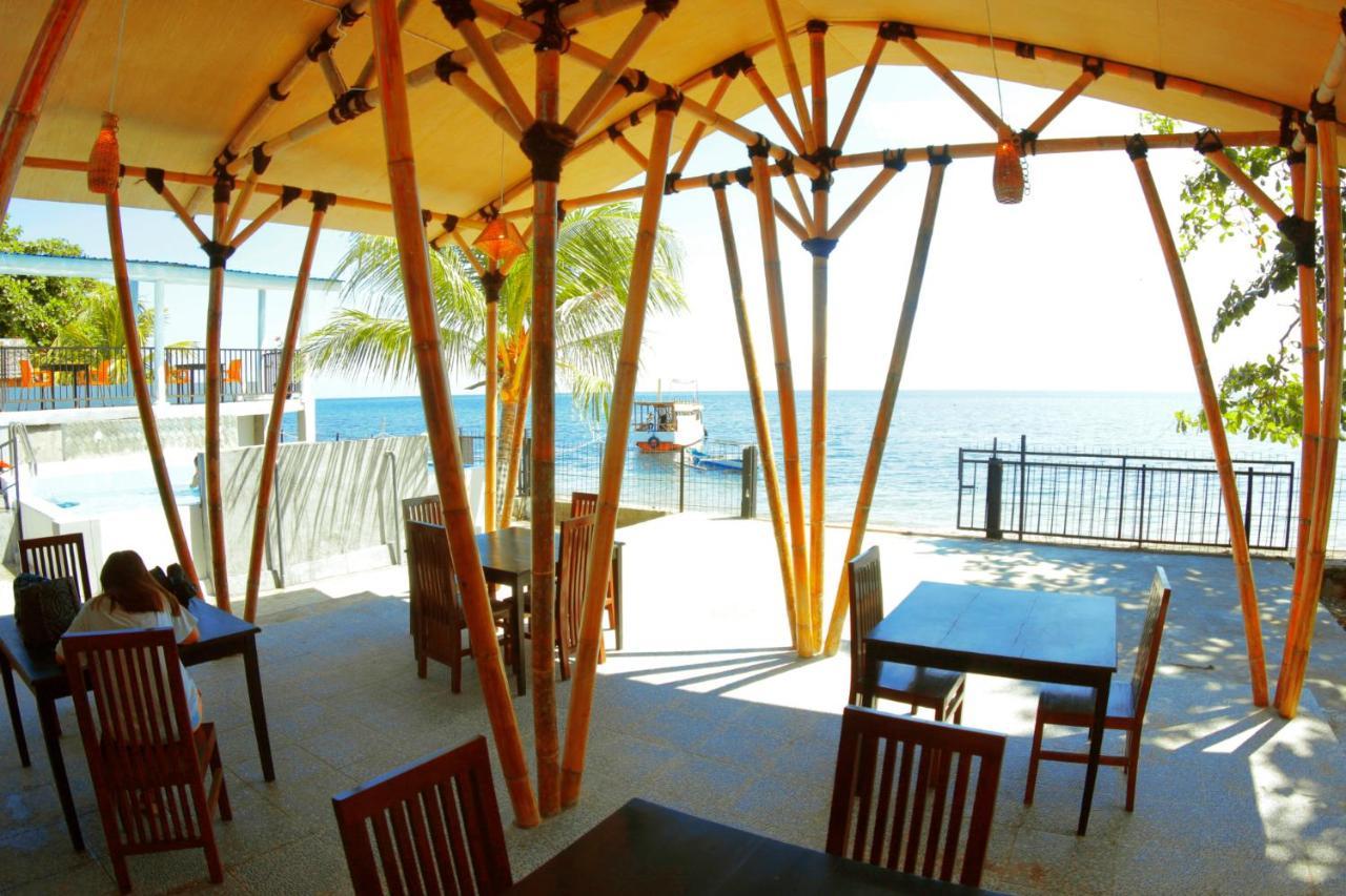 Fx72 Beach Resort Maumere Luaran gambar