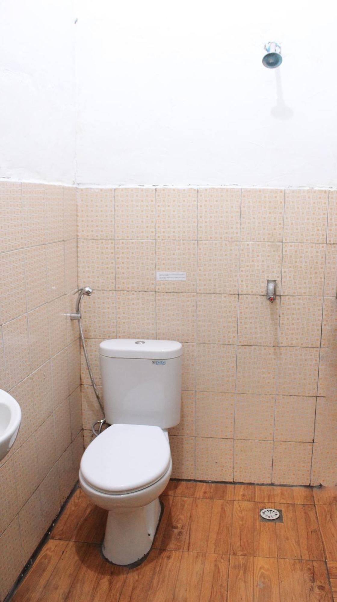 Fx72 Beach Resort Maumere Bilik gambar